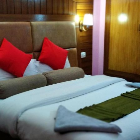 Dormico'S Hotel Snowbird Manāli Exteriér fotografie