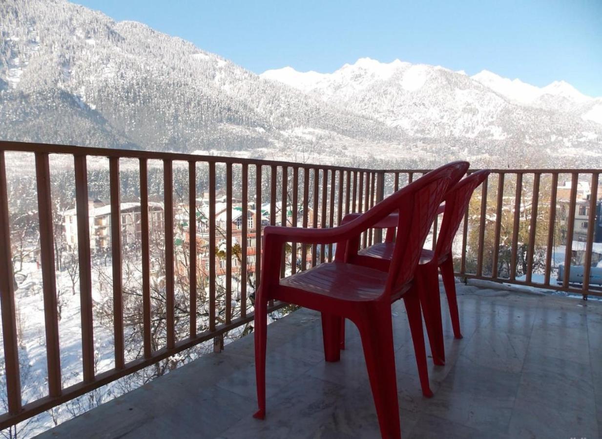 Dormico'S Hotel Snowbird Manāli Exteriér fotografie