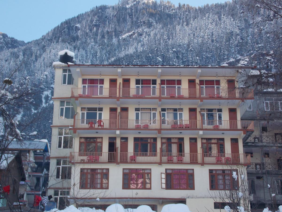Dormico'S Hotel Snowbird Manāli Exteriér fotografie