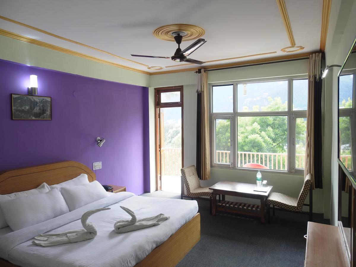 Dormico'S Hotel Snowbird Manāli Exteriér fotografie